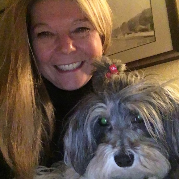 Meet your Posher, Bobbi - Picture 1 of 1